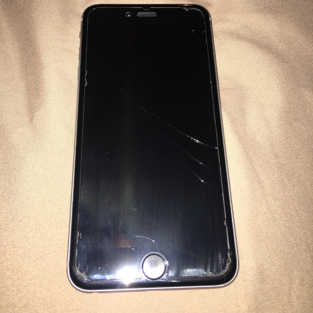 Grey IPhone 6s Plus 64 GB